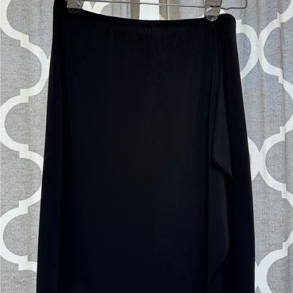 Elegant Black Women's Skirt
